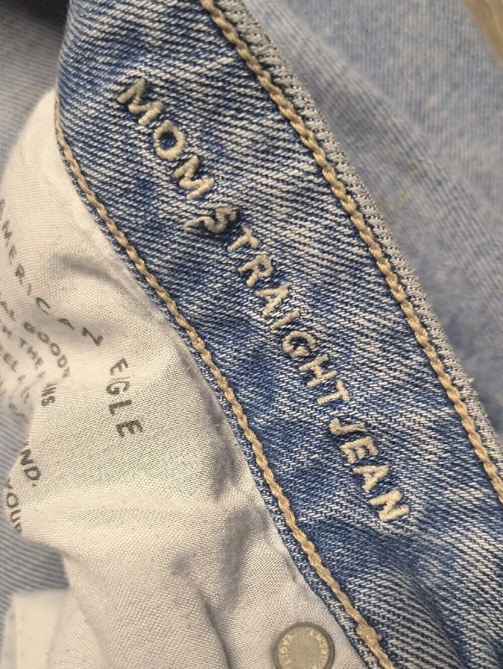 Stretch Mom Straight w/27.5 Inseam American Eagle Women's Size 14 Jeans 962